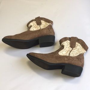 MADDEN GIRL crocheted cowboy boots